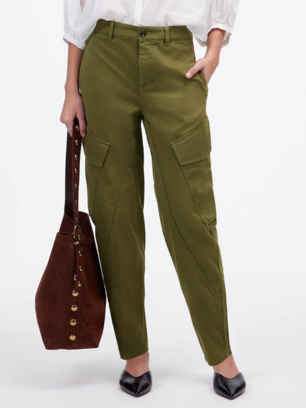 The Petite Barrel-Leg Utility Pant in Garment-Dyed Twill